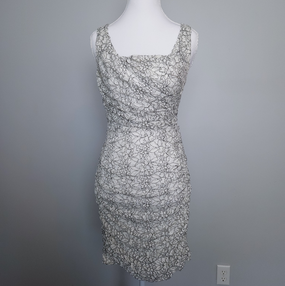 Express White and Black Floral Lace Sleveless Ruched Bodycon Dress - Size 8